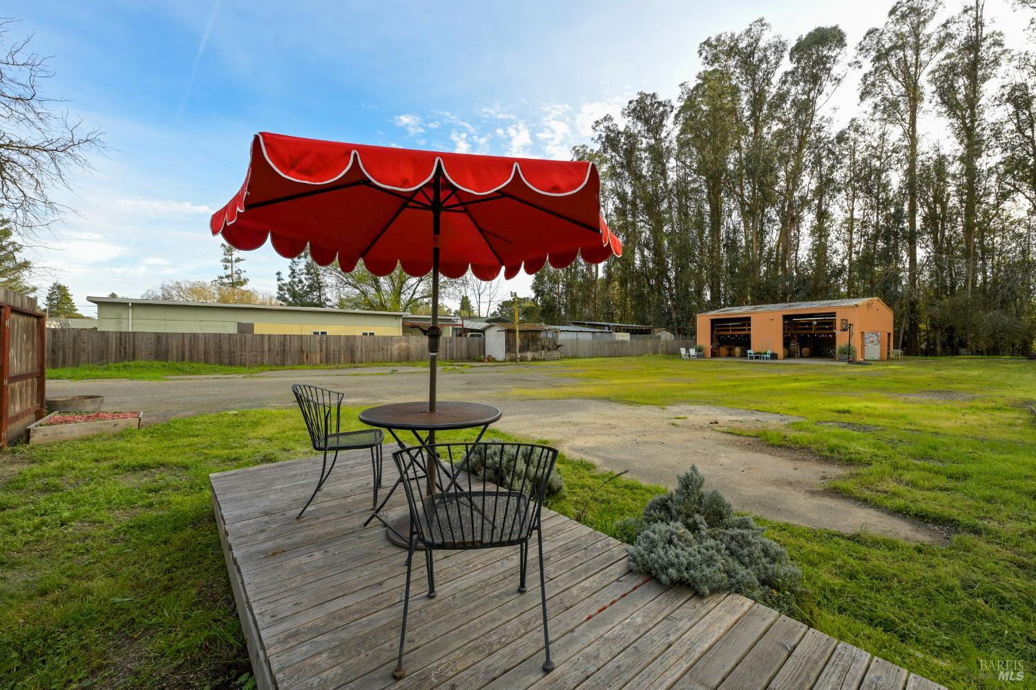 Detail Gallery Image 37 of 47 For 2103 Bodega Ave, Petaluma,  CA 94952 - 3 Beds | 2 Baths