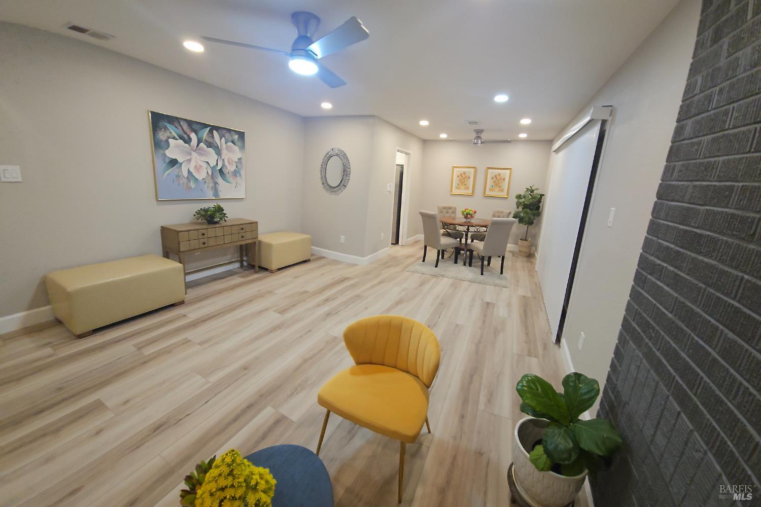 Detail Gallery Image 10 of 18 For 116 Bret Harte Way, Vallejo,  CA 94589 - 4 Beds | 2 Baths