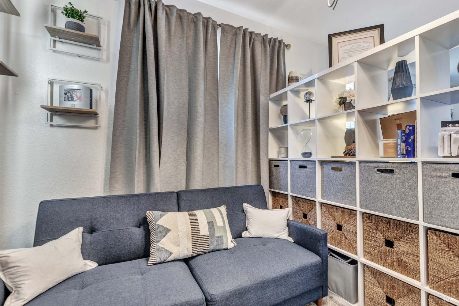 Detail Gallery Image 11 of 54 For 8115 W Carlisle St, Vallejo,  CA 94591 - 3 Beds | 2/1 Baths