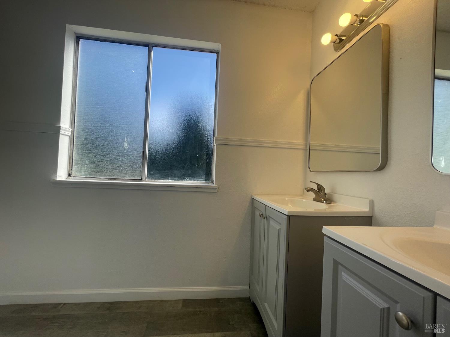 Detail Gallery Image 27 of 31 For 464 Evelyn Cir, Vallejo,  CA 94589 - 4 Beds | 2 Baths