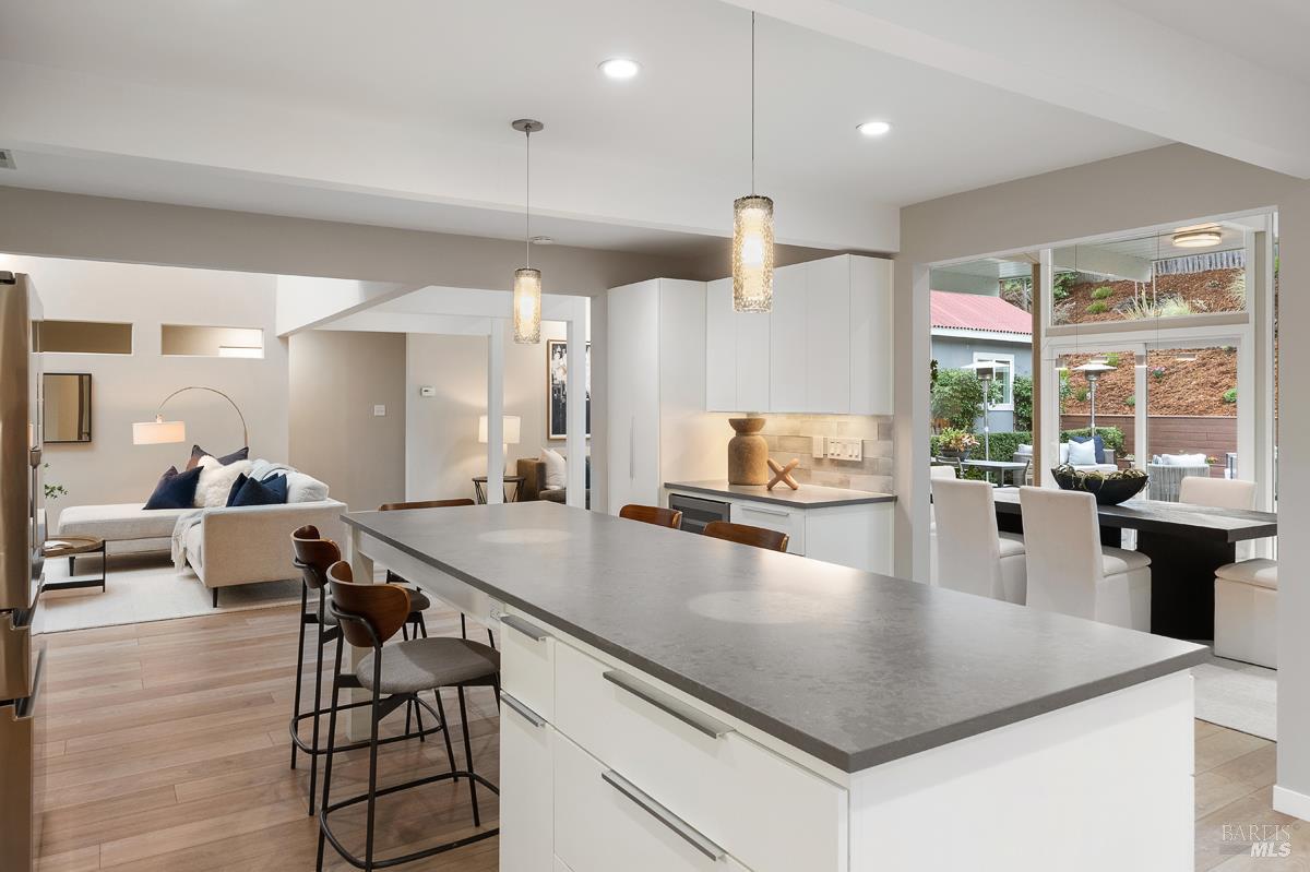 Detail Gallery Image 25 of 87 For 829 Del Ganado Rd, San Rafael,  CA 94903 - 4 Beds | 2 Baths