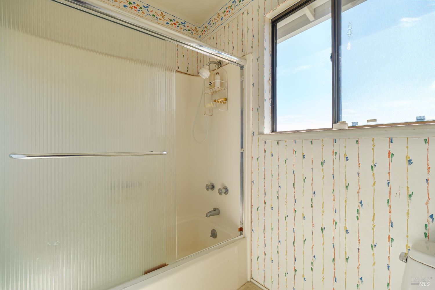 Detail Gallery Image 15 of 30 For 80 Lyford Dr #1,  Tiburon,  CA 94920 - 2 Beds | 2 Baths