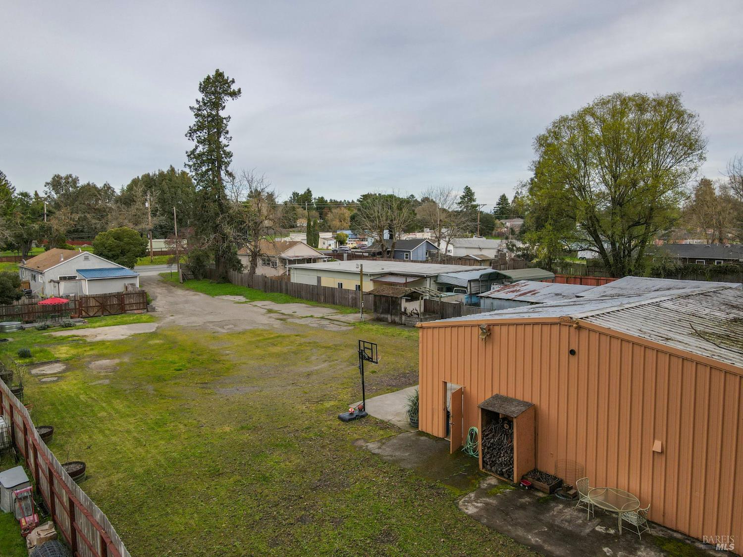 Detail Gallery Image 28 of 47 For 2103 Bodega Ave, Petaluma,  CA 94952 - 3 Beds | 2 Baths