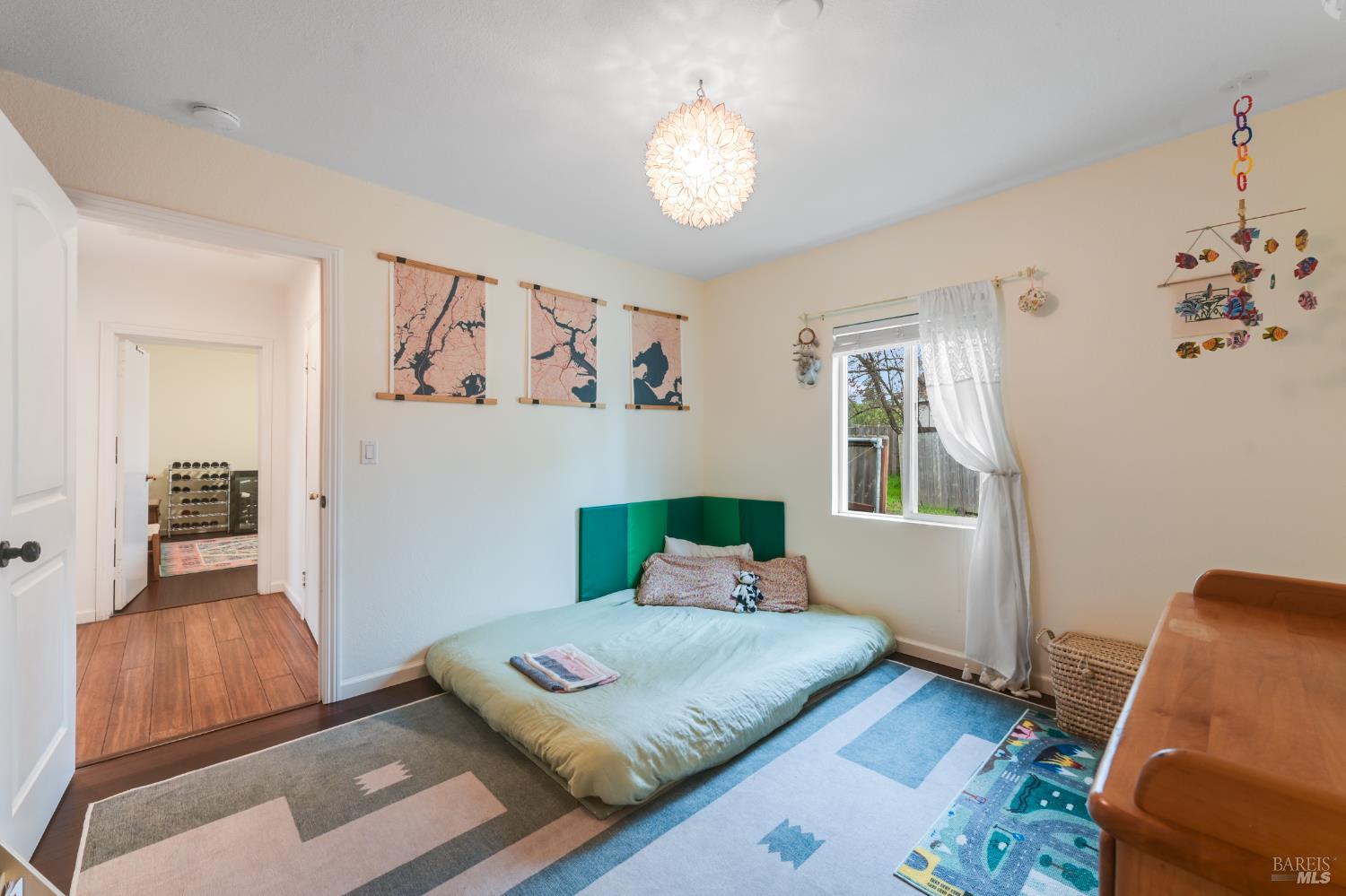 Detail Gallery Image 15 of 47 For 2103 Bodega Ave, Petaluma,  CA 94952 - 3 Beds | 2 Baths