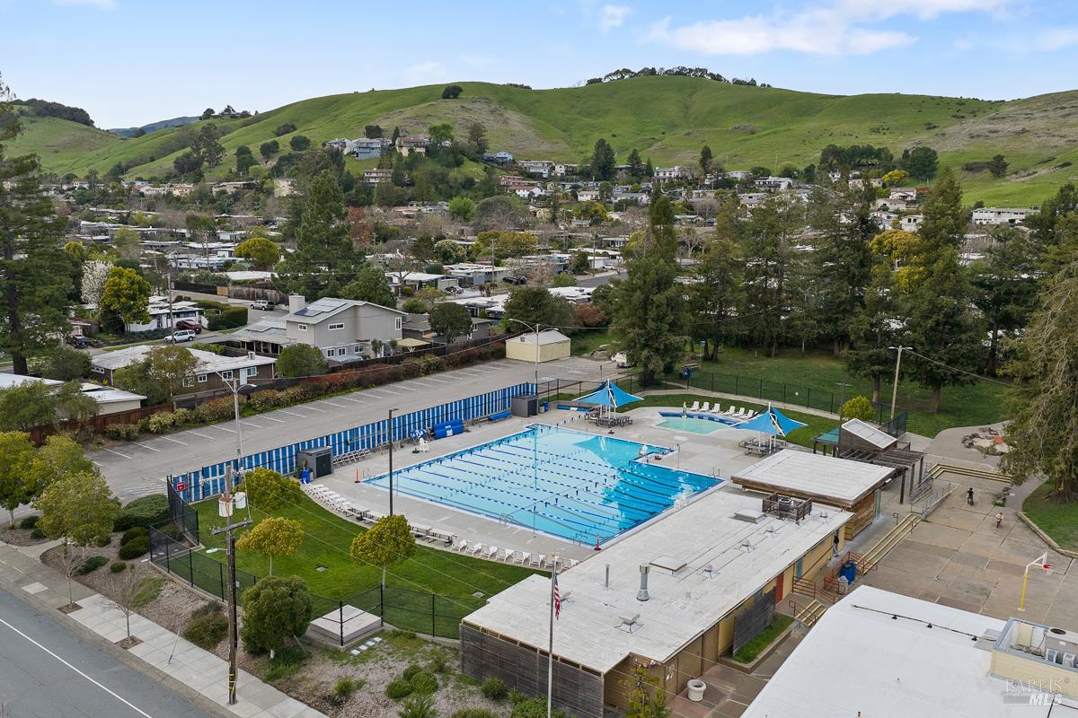 Detail Gallery Image 74 of 87 For 829 Del Ganado Rd, San Rafael,  CA 94903 - 4 Beds | 2 Baths