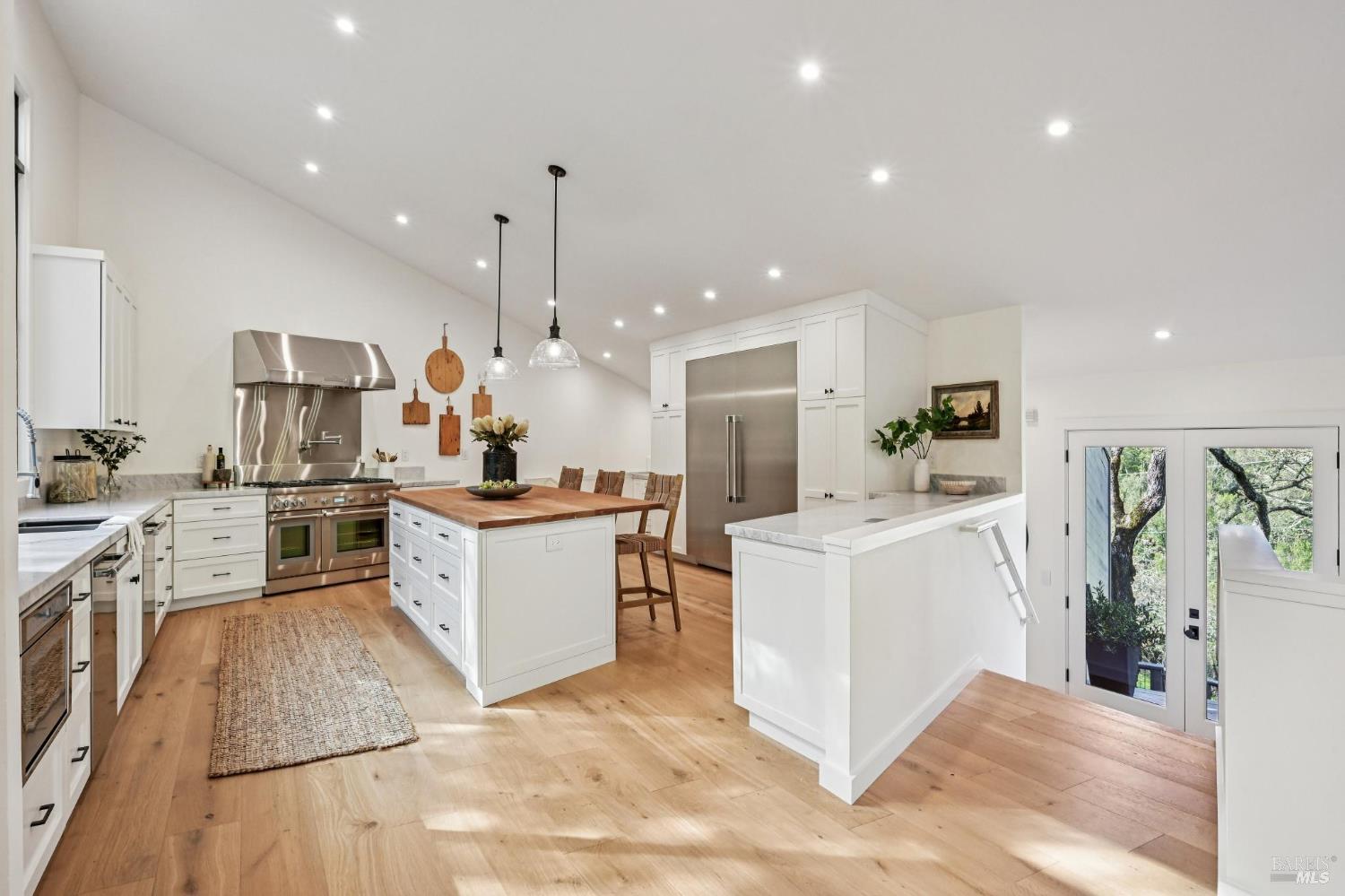 Detail Gallery Image 17 of 62 For 1160 Dance Dr, Sonoma,  CA 95476 - 3 Beds | 2/1 Baths