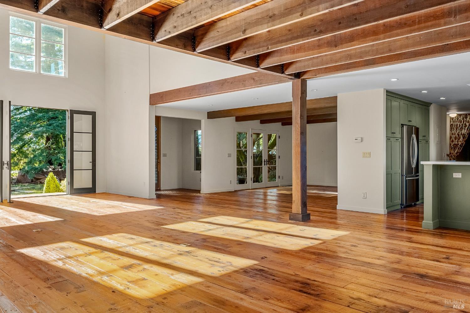 Detail Gallery Image 6 of 36 For 1100 Rutherford Rd, Rutherford,  CA 94573 - 3 Beds | 2/1 Baths