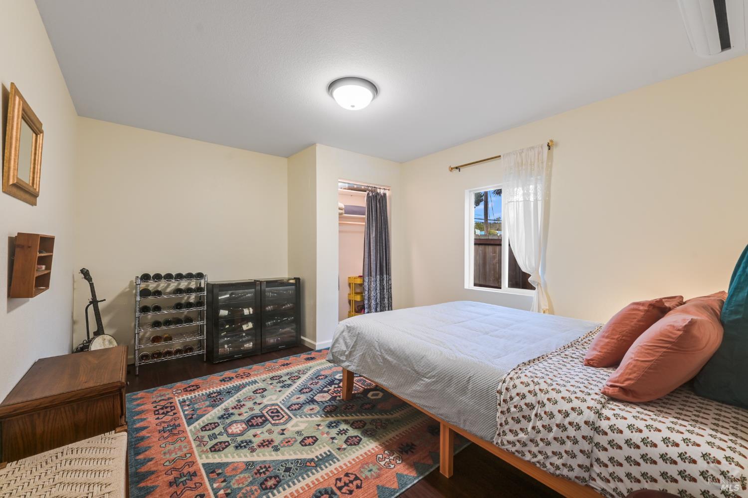 Detail Gallery Image 17 of 47 For 2103 Bodega Ave, Petaluma,  CA 94952 - 3 Beds | 2 Baths