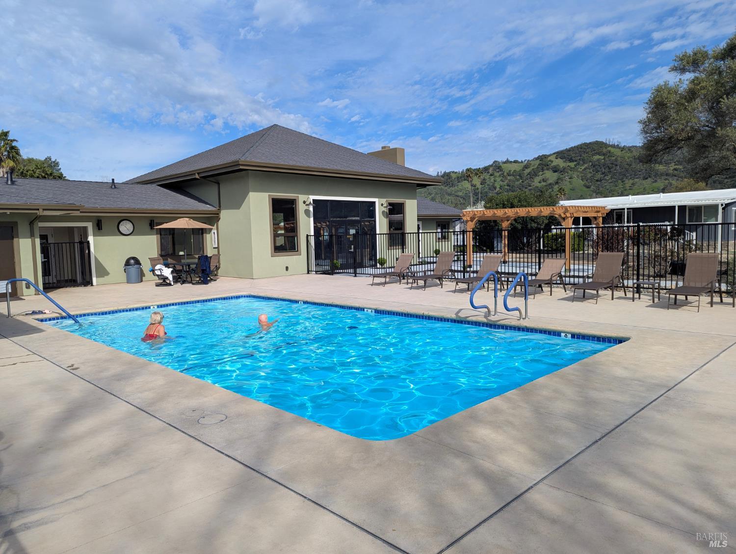 Detail Gallery Image 26 of 33 For 8 Camellia Dr, Calistoga,  CA 94515 - 2 Beds | 2 Baths