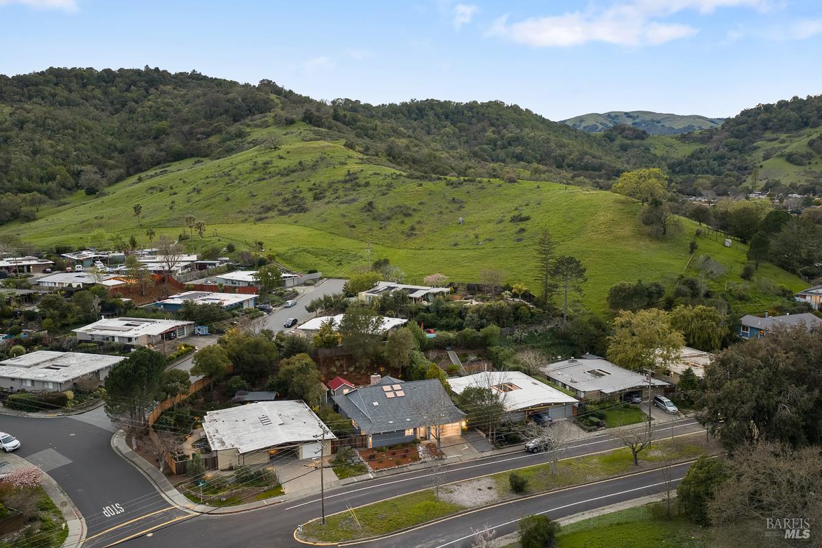 Detail Gallery Image 72 of 87 For 829 Del Ganado Rd, San Rafael,  CA 94903 - 4 Beds | 2 Baths