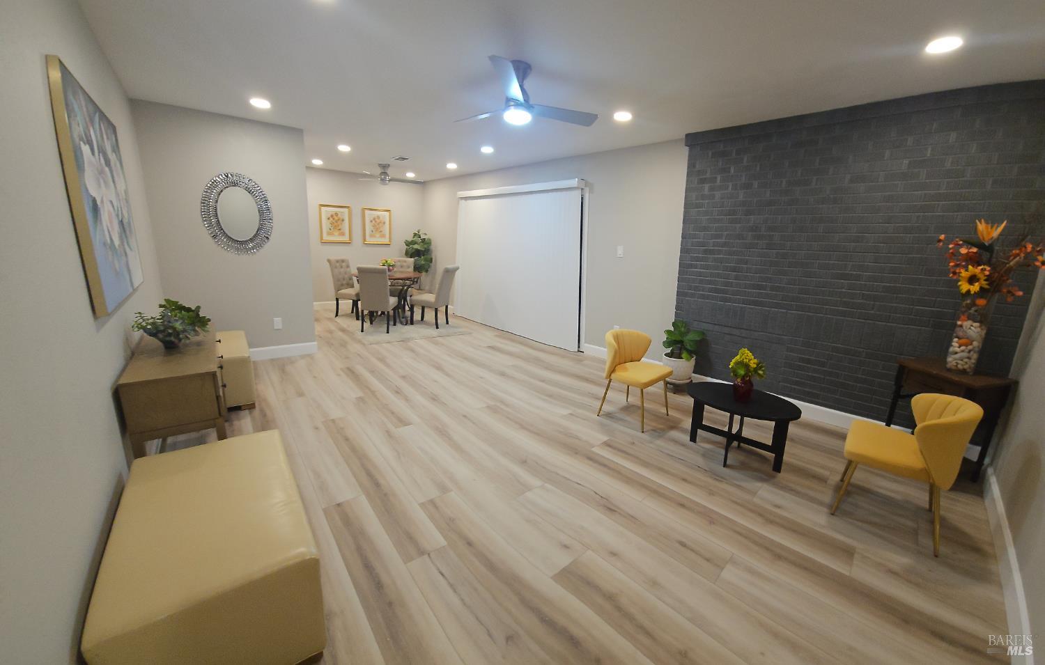 Detail Gallery Image 11 of 18 For 116 Bret Harte Way, Vallejo,  CA 94589 - 4 Beds | 2 Baths