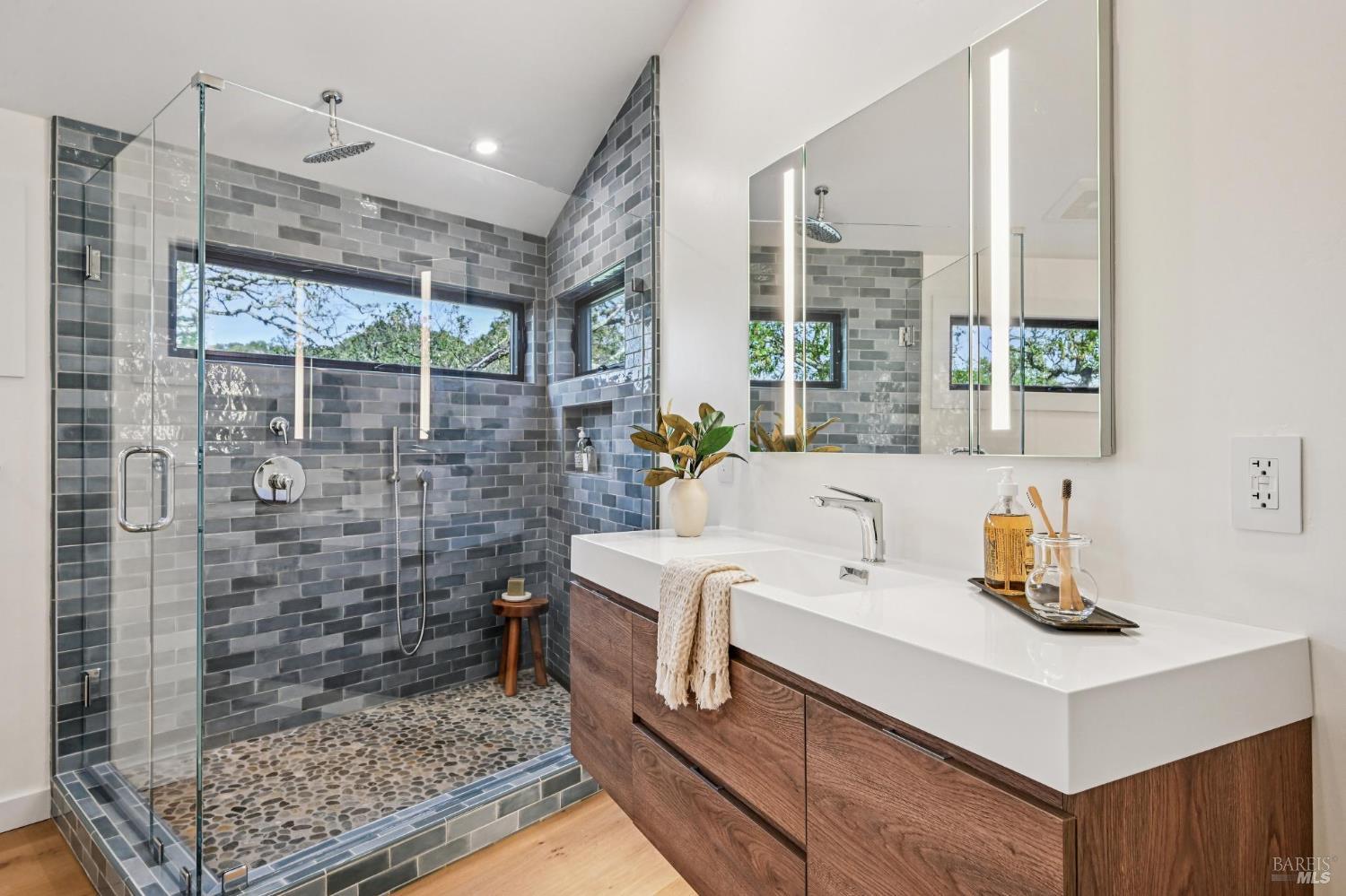 Detail Gallery Image 29 of 62 For 1160 Dance Dr, Sonoma,  CA 95476 - 3 Beds | 2/1 Baths
