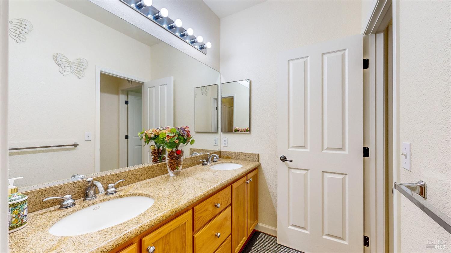 Detail Gallery Image 29 of 46 For 6698 Santero Way, Cotati,  CA 94931 - 3 Beds | 2/1 Baths