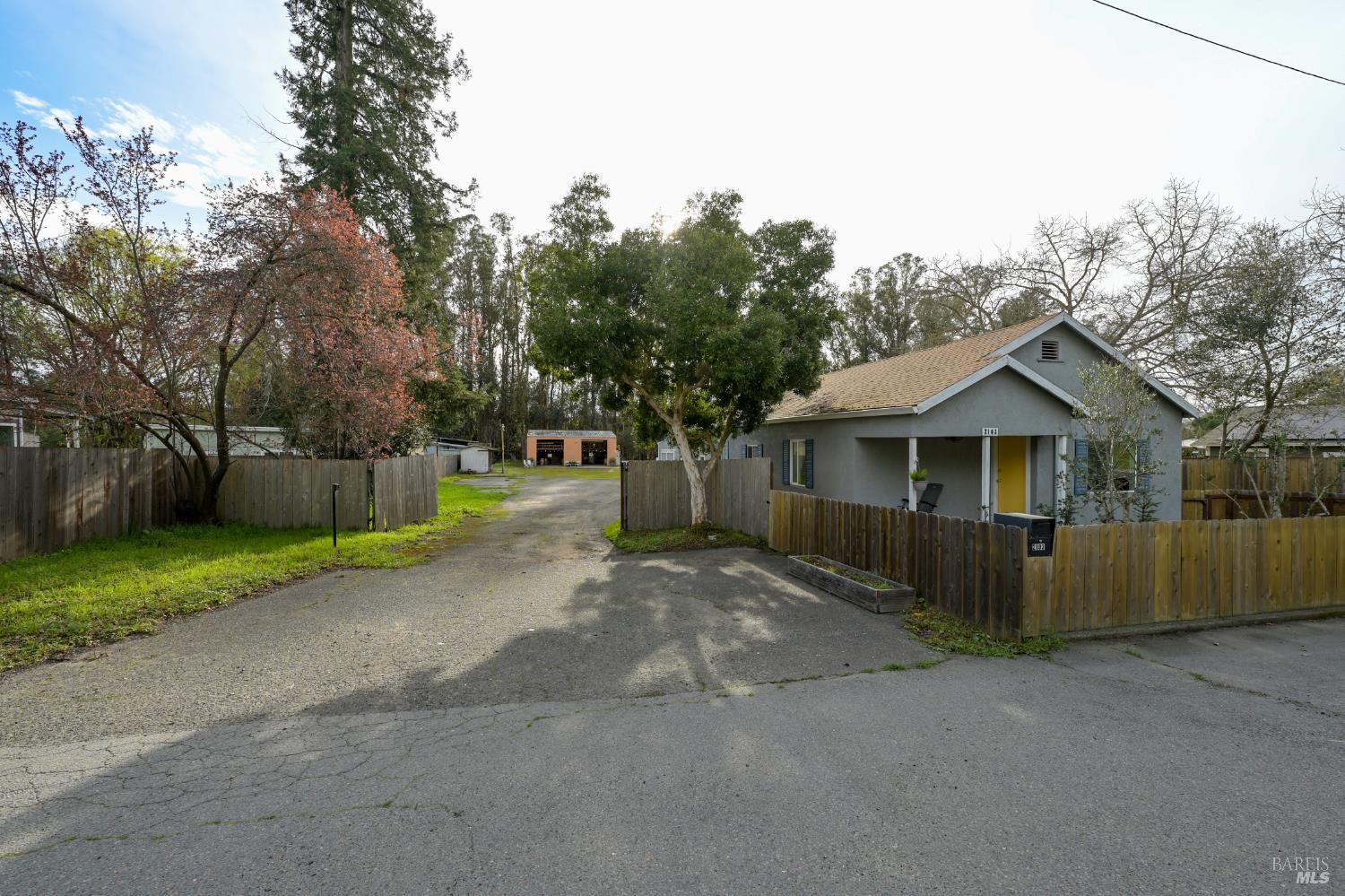 Detail Gallery Image 39 of 47 For 2103 Bodega Ave, Petaluma,  CA 94952 - 3 Beds | 2 Baths