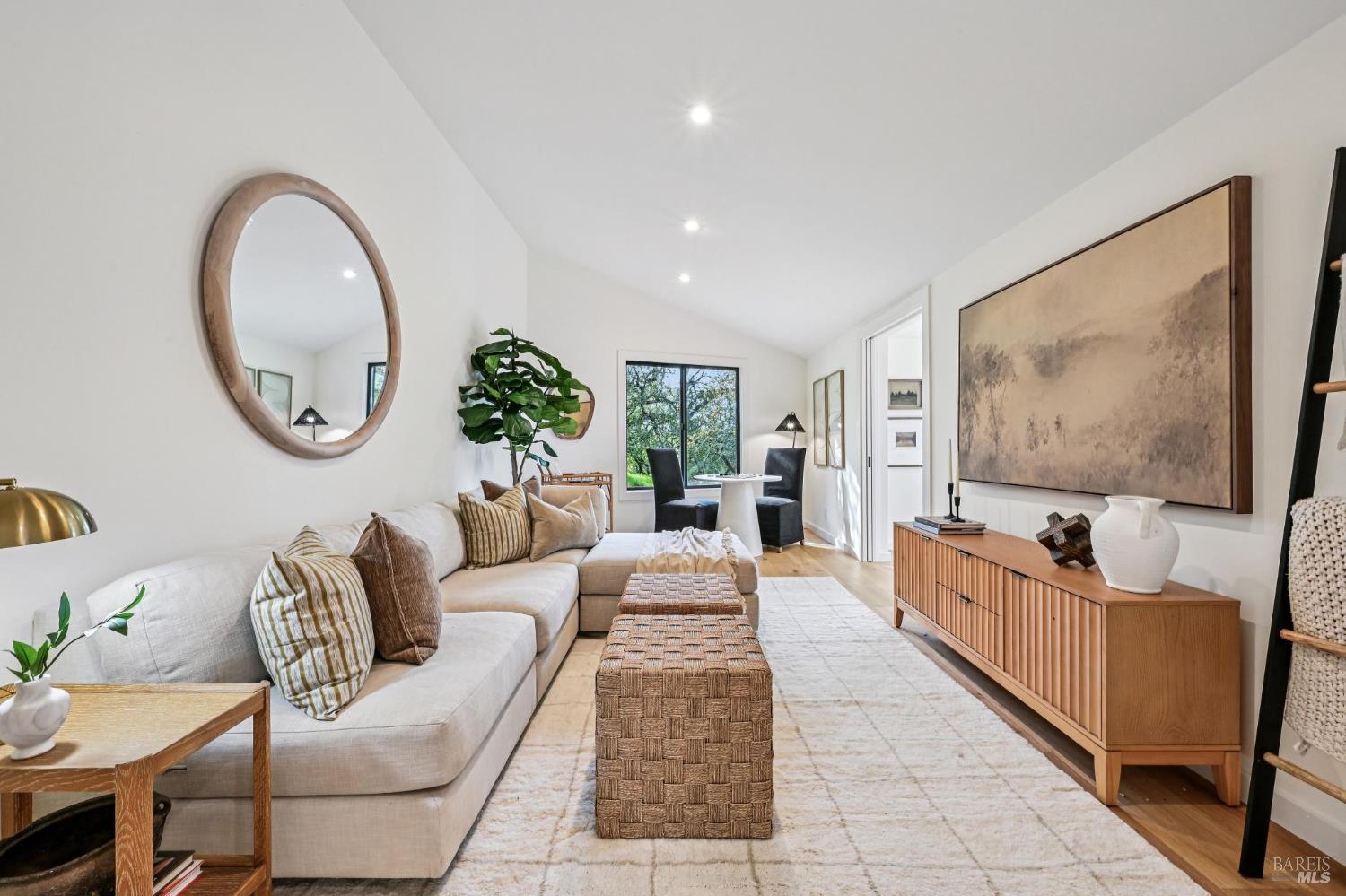 Detail Gallery Image 39 of 62 For 1160 Dance Dr, Sonoma,  CA 95476 - 3 Beds | 2/1 Baths