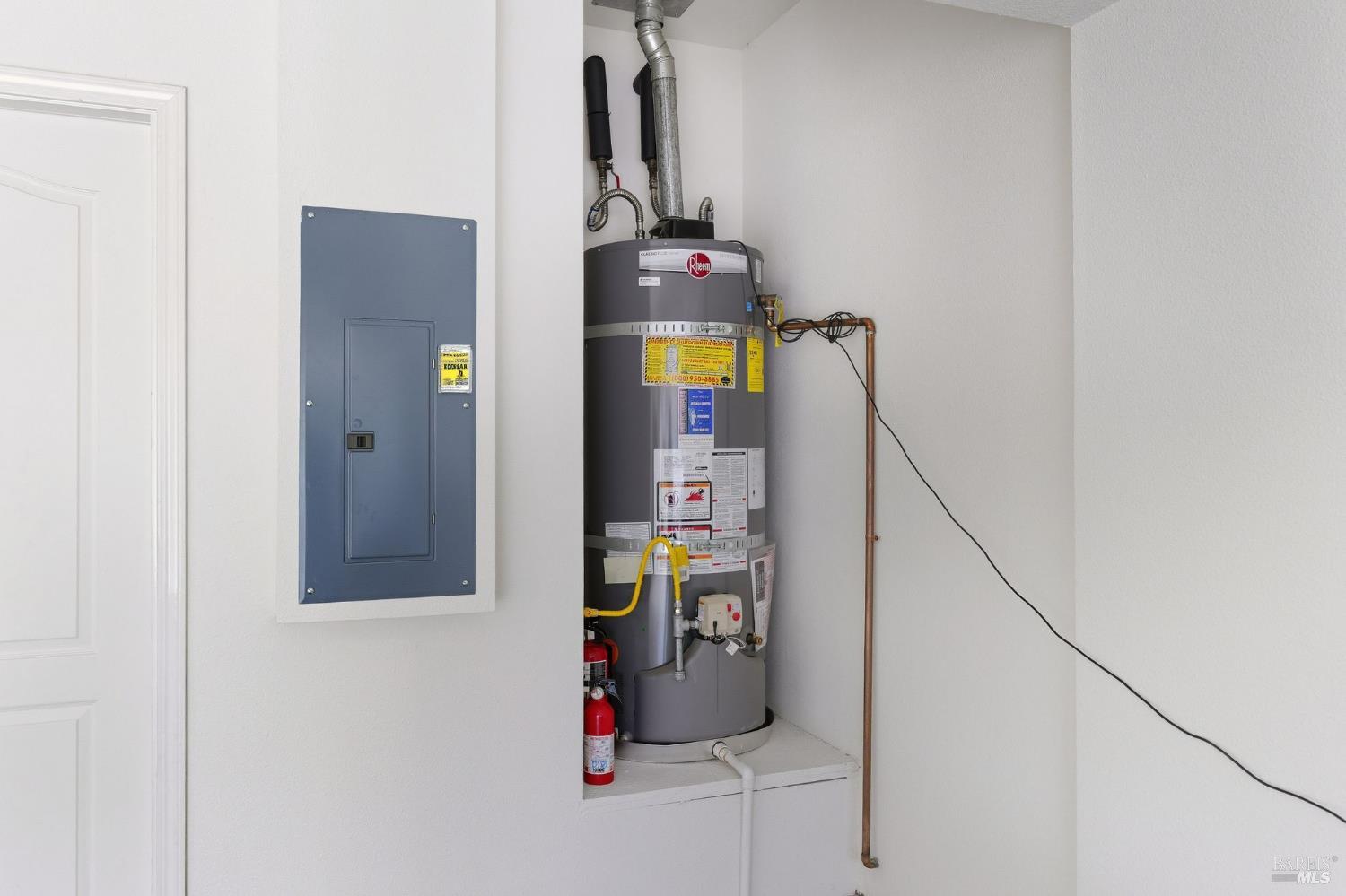 Detail Gallery Image 50 of 53 For 167 Terrazzo Ln, American Canyon,  CA 94503 - 4 Beds | 3/1 Baths