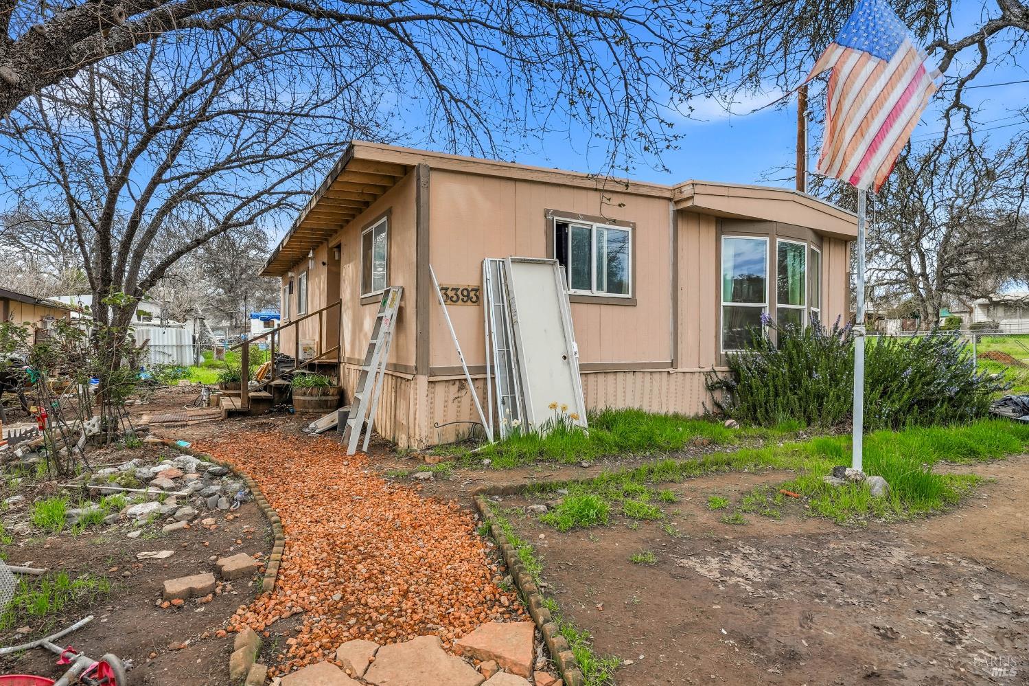 Detail Gallery Image 3 of 30 For 3393 Green Ave, Clearlake,  CA 95422 - 3 Beds | 2 Baths