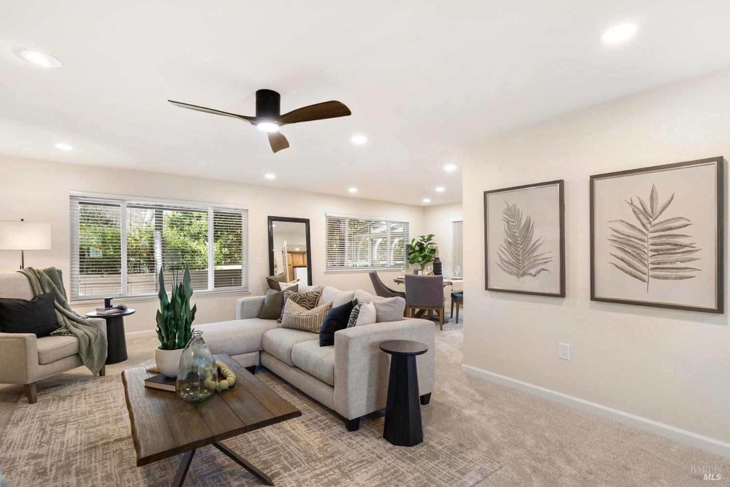 Detail Gallery Image 7 of 33 For 360 Twin Lakes Dr, Santa Rosa,  CA 95409 - 2 Beds | 2 Baths