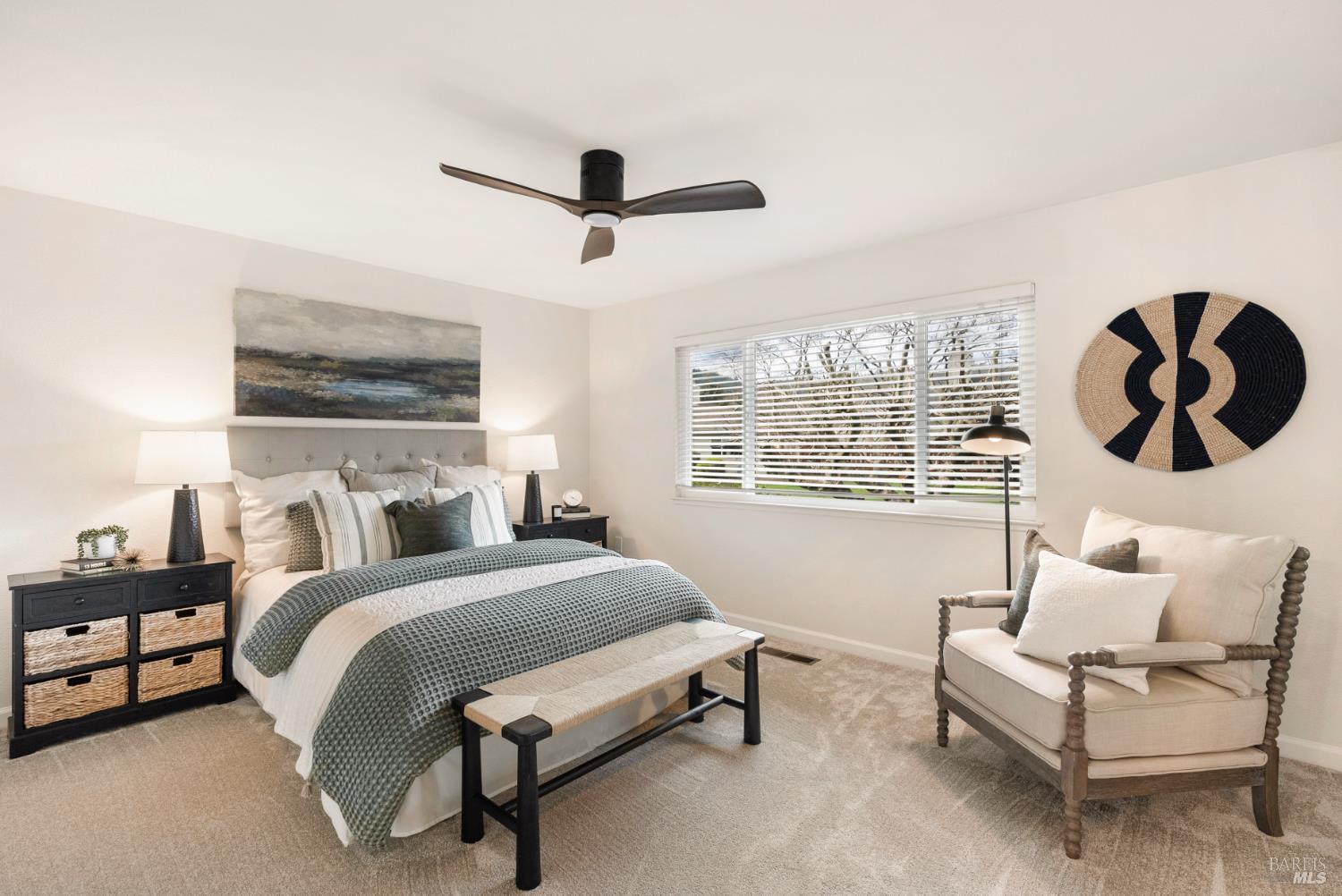 Detail Gallery Image 11 of 33 For 360 Twin Lakes Dr, Santa Rosa,  CA 95409 - 2 Beds | 2 Baths