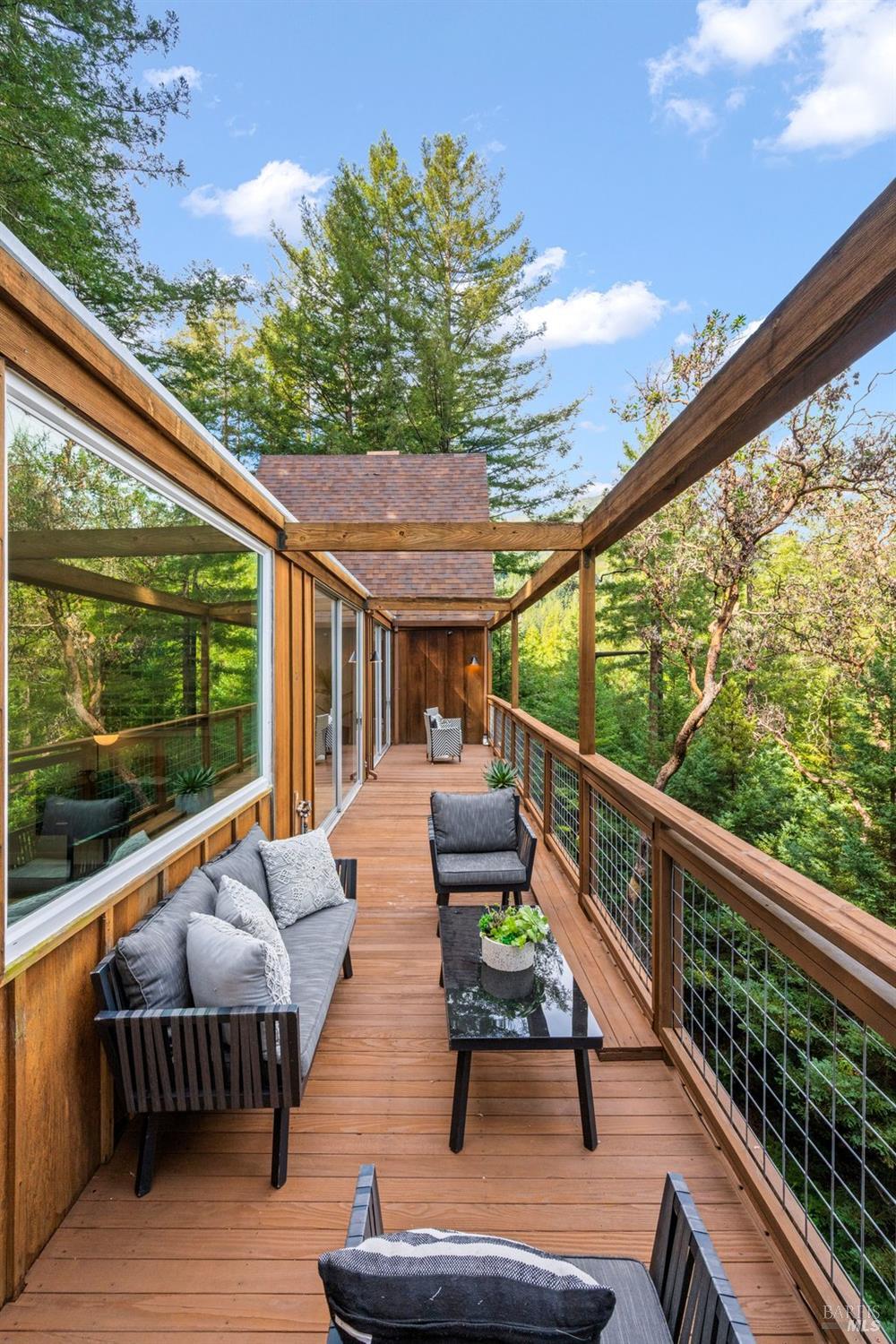 Detail Gallery Image 32 of 63 For 410 Monte Vista Ave, Mill Valley,  CA 94941 - 5 Beds | 3 Baths