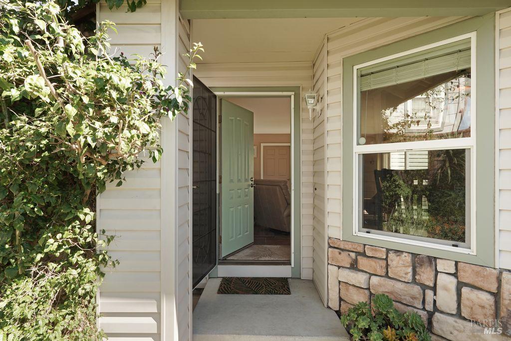 Detail Gallery Image 6 of 46 For 1000 Topsail Dr, Vallejo,  CA 94591 - 4 Beds | 2 Baths
