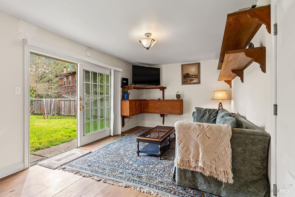 Detail Gallery Image 14 of 49 For 2336 Greenbriar Way, Santa Rosa,  CA 95409 - 3 Beds | 2 Baths