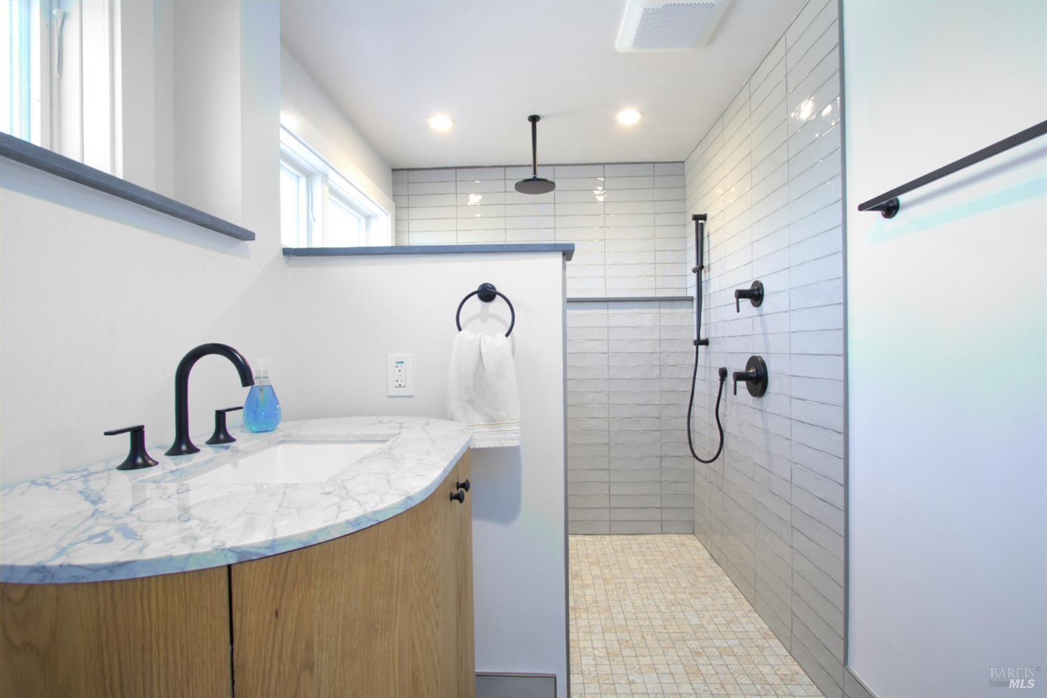 Detail Gallery Image 22 of 67 For 1755 Diamond Mountain Rd, Calistoga,  CA 94515 - 3 Beds | 3/1 Baths