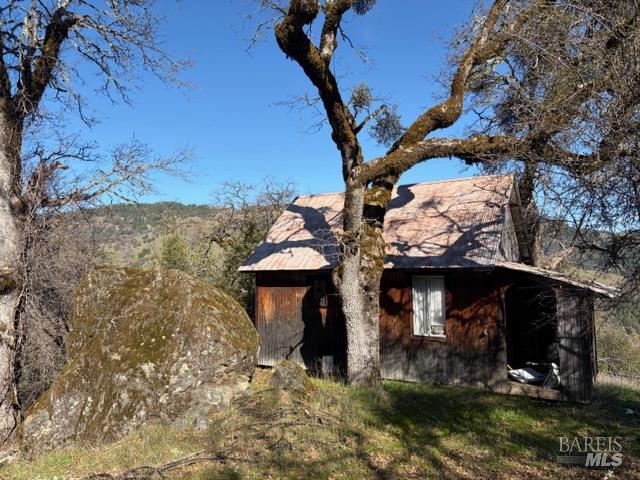 Detail Gallery Image 2 of 13 For 58921 George Washington Rock Rd, Leggett,  CA 95585 - – Beds | – Baths