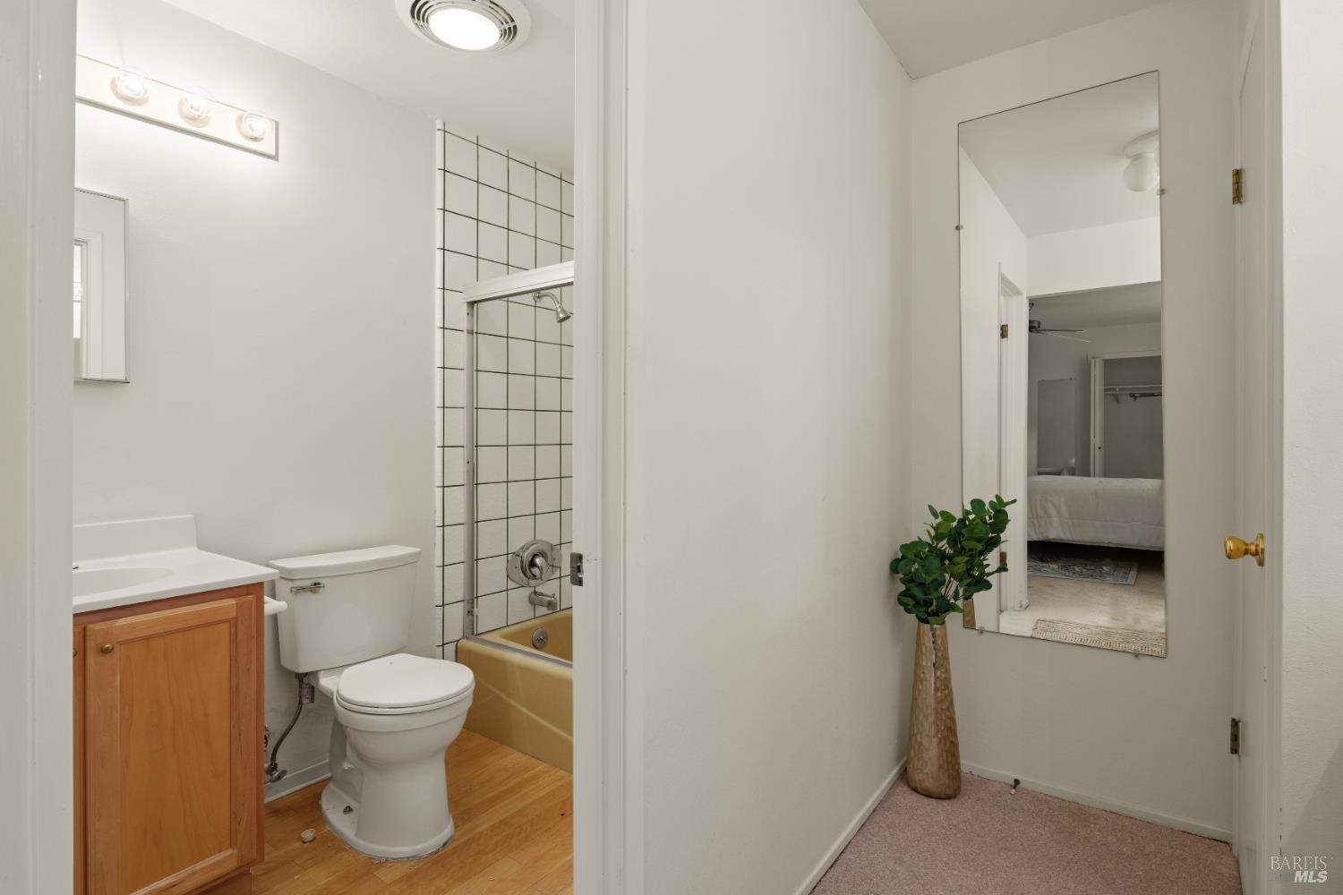 Detail Gallery Image 19 of 30 For 1261 Deerwood Dr, Ukiah,  CA 95482 - 4 Beds | 3 Baths