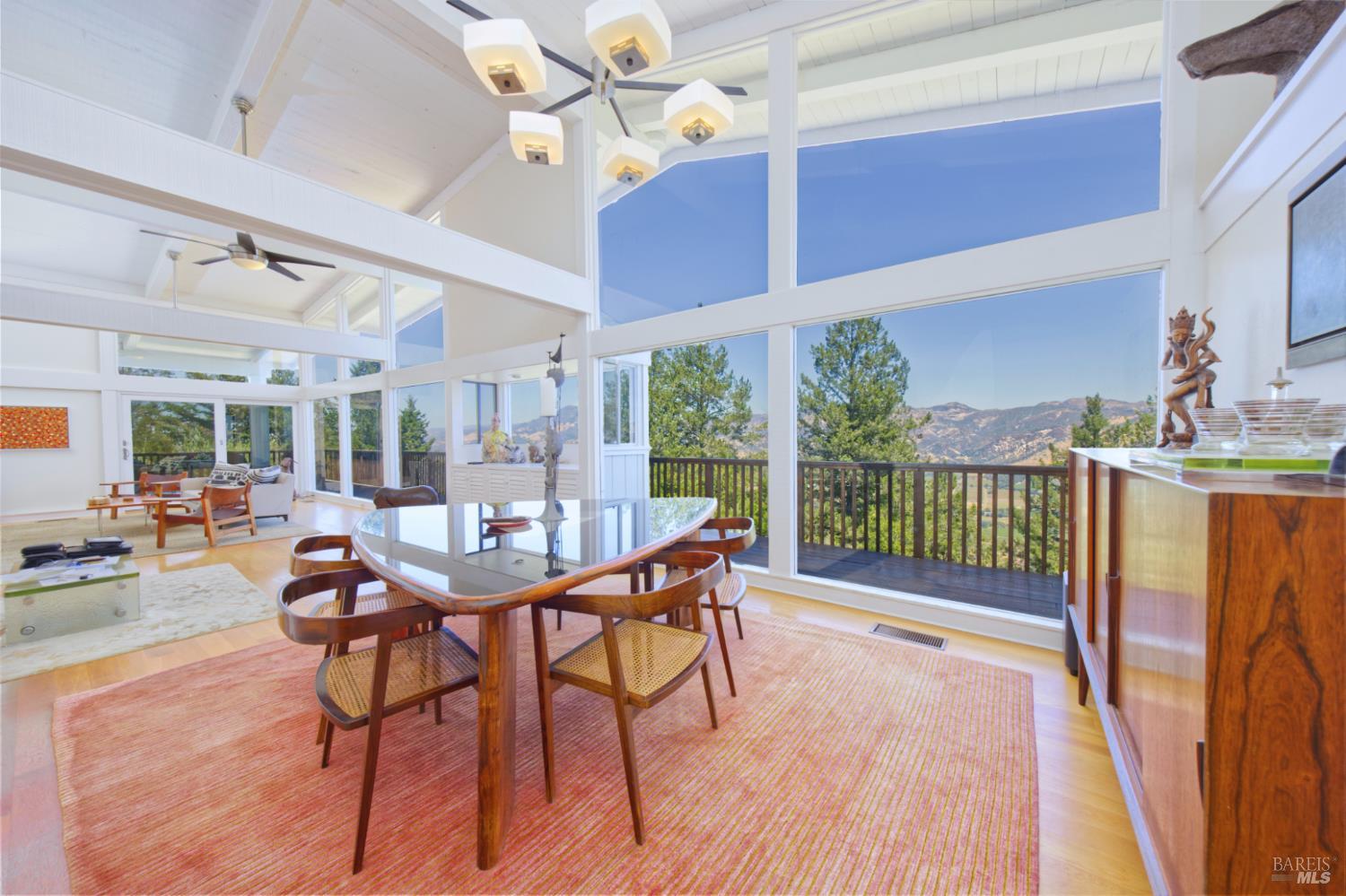 Detail Gallery Image 15 of 67 For 1755 Diamond Mountain Rd, Calistoga,  CA 94515 - 3 Beds | 3/1 Baths
