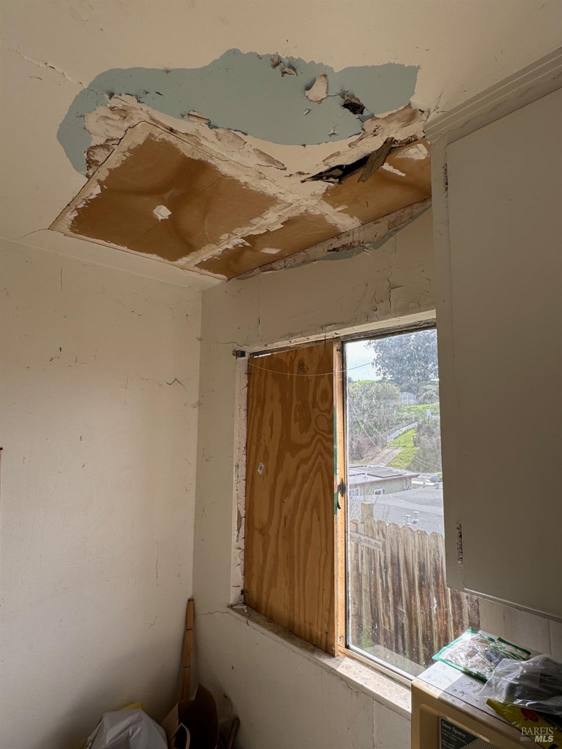 Detail Gallery Image 7 of 13 For Address Is Not Disclosed, Vallejo,  CA 94591 - 3 Beds | 1 Baths