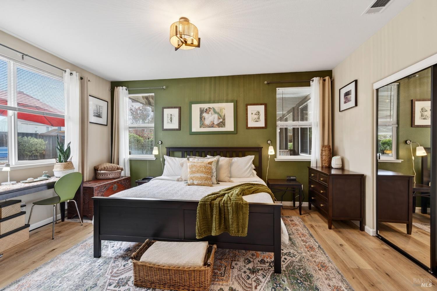 Detail Gallery Image 21 of 55 For 552 Cattail Ct, American Canyon,  CA 94503 - 4 Beds | 2 Baths