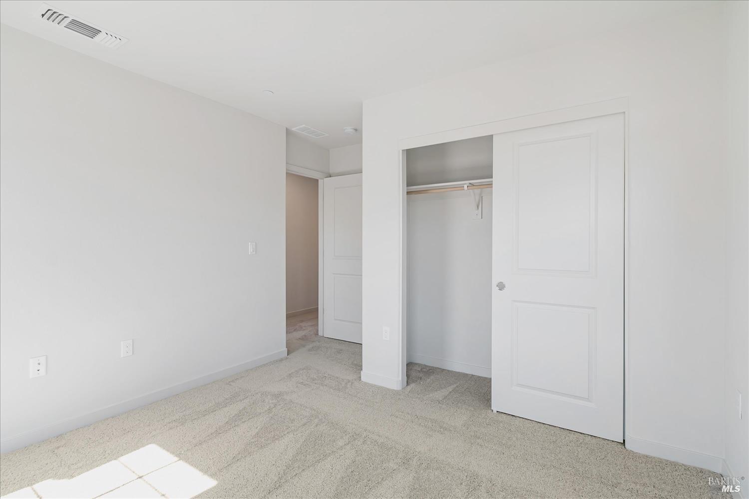 Detail Gallery Image 11 of 23 For 122 Flounder St, Suisun City,  CA 94585 - 3 Beds | 2/1 Baths