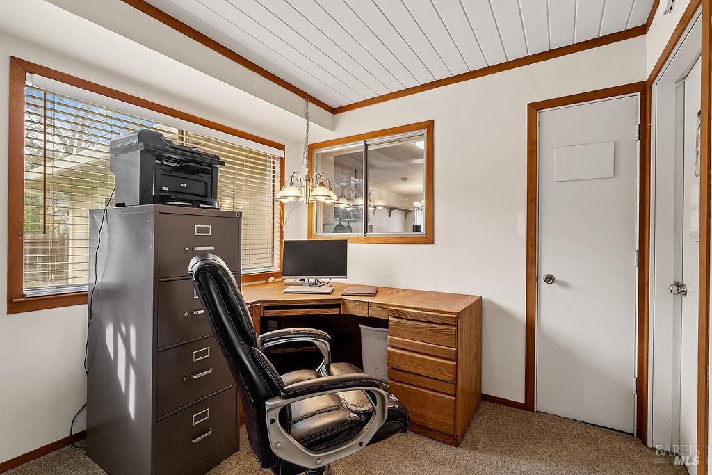 Detail Gallery Image 34 of 49 For 2336 Greenbriar Way, Santa Rosa,  CA 95409 - 3 Beds | 2 Baths