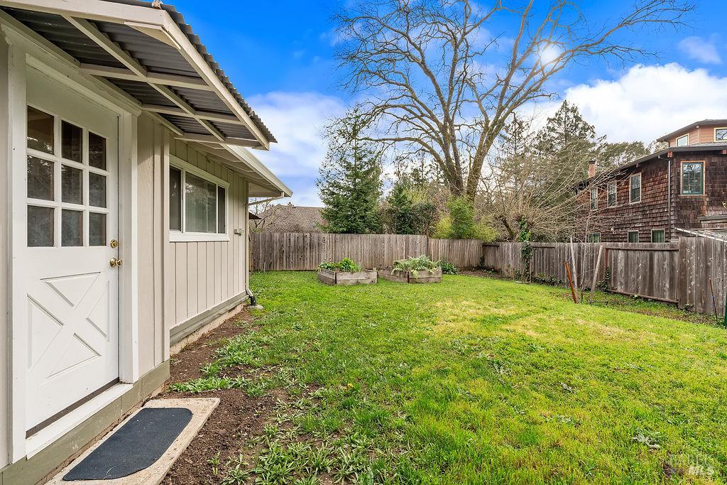 Detail Gallery Image 48 of 49 For 2336 Greenbriar Way, Santa Rosa,  CA 95409 - 3 Beds | 2 Baths