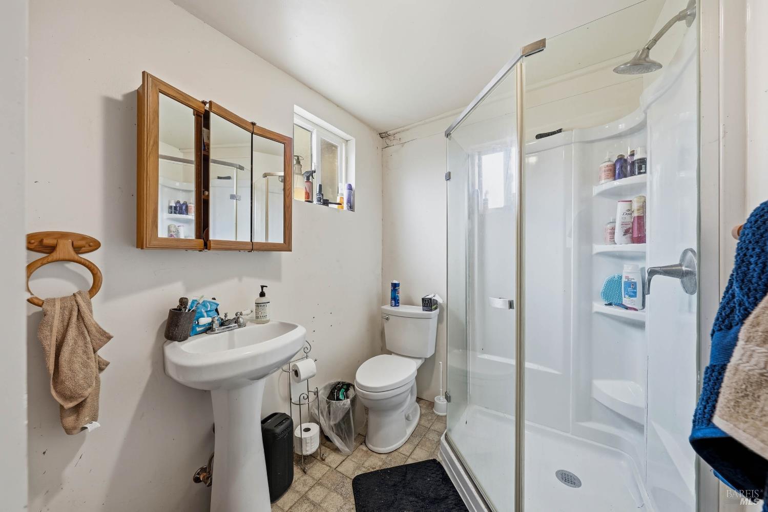 Detail Gallery Image 19 of 30 For 3393 Green Ave, Clearlake,  CA 95422 - 3 Beds | 2 Baths