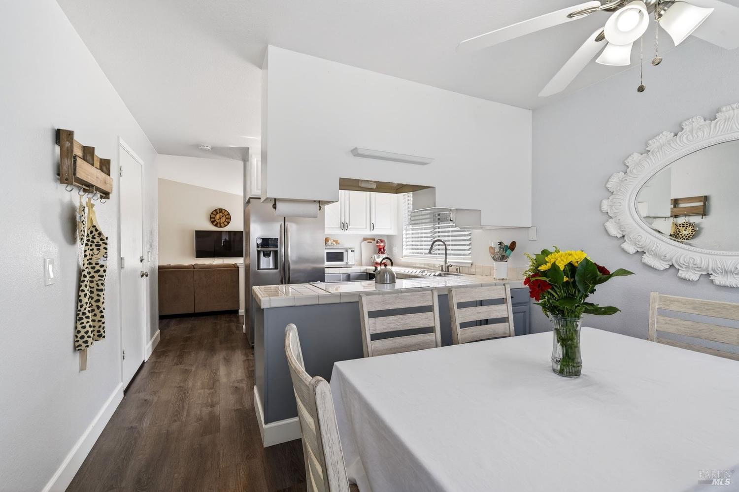 Detail Gallery Image 7 of 27 For 1936 Genoa Pl, Santa Rosa,  CA 95403 - 3 Beds | 2 Baths