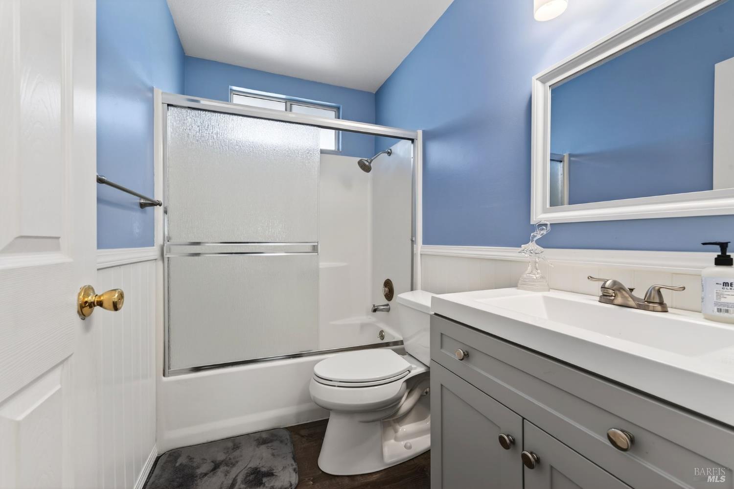 Detail Gallery Image 13 of 27 For 1936 Genoa Pl, Santa Rosa,  CA 95403 - 3 Beds | 2 Baths