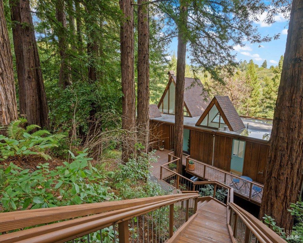 Detail Gallery Image 3 of 63 For 410 Monte Vista Ave, Mill Valley,  CA 94941 - 5 Beds | 3 Baths