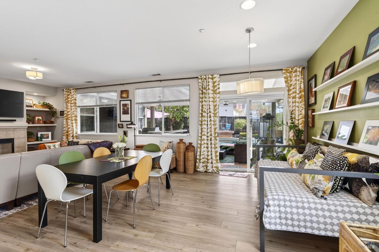 Detail Gallery Image 6 of 55 For 552 Cattail Ct, American Canyon,  CA 94503 - 4 Beds | 2 Baths