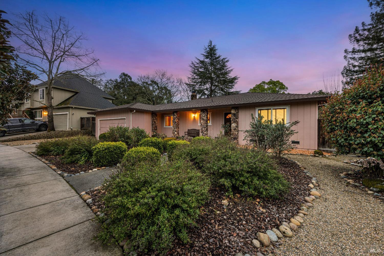 Detail Gallery Image 2 of 55 For 4746 Tarton Dr, Santa Rosa,  CA 95405 - 2 Beds | 2 Baths