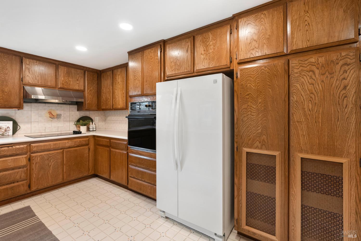 Detail Gallery Image 25 of 33 For 360 Twin Lakes Dr, Santa Rosa,  CA 95409 - 2 Beds | 2 Baths