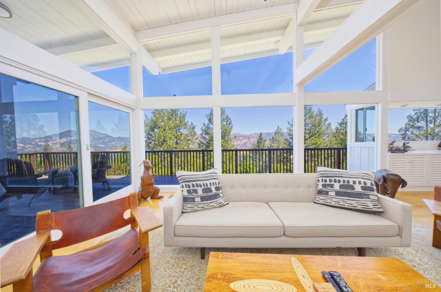 Detail Gallery Image 8 of 67 For 1755 Diamond Mountain Rd, Calistoga,  CA 94515 - 3 Beds | 3/1 Baths