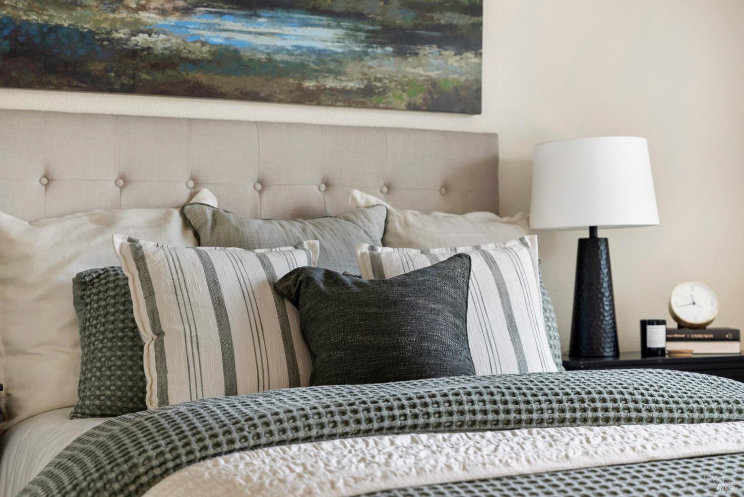 Detail Gallery Image 14 of 33 For 360 Twin Lakes Dr, Santa Rosa,  CA 95409 - 2 Beds | 2 Baths