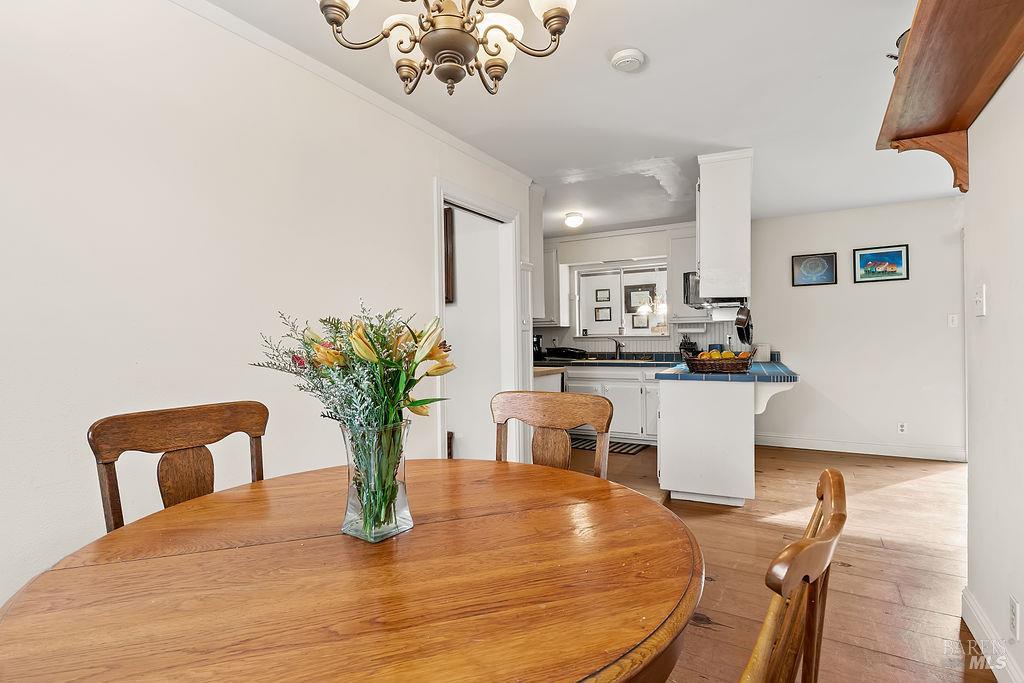 Detail Gallery Image 35 of 49 For 2336 Greenbriar Way, Santa Rosa,  CA 95409 - 3 Beds | 2 Baths