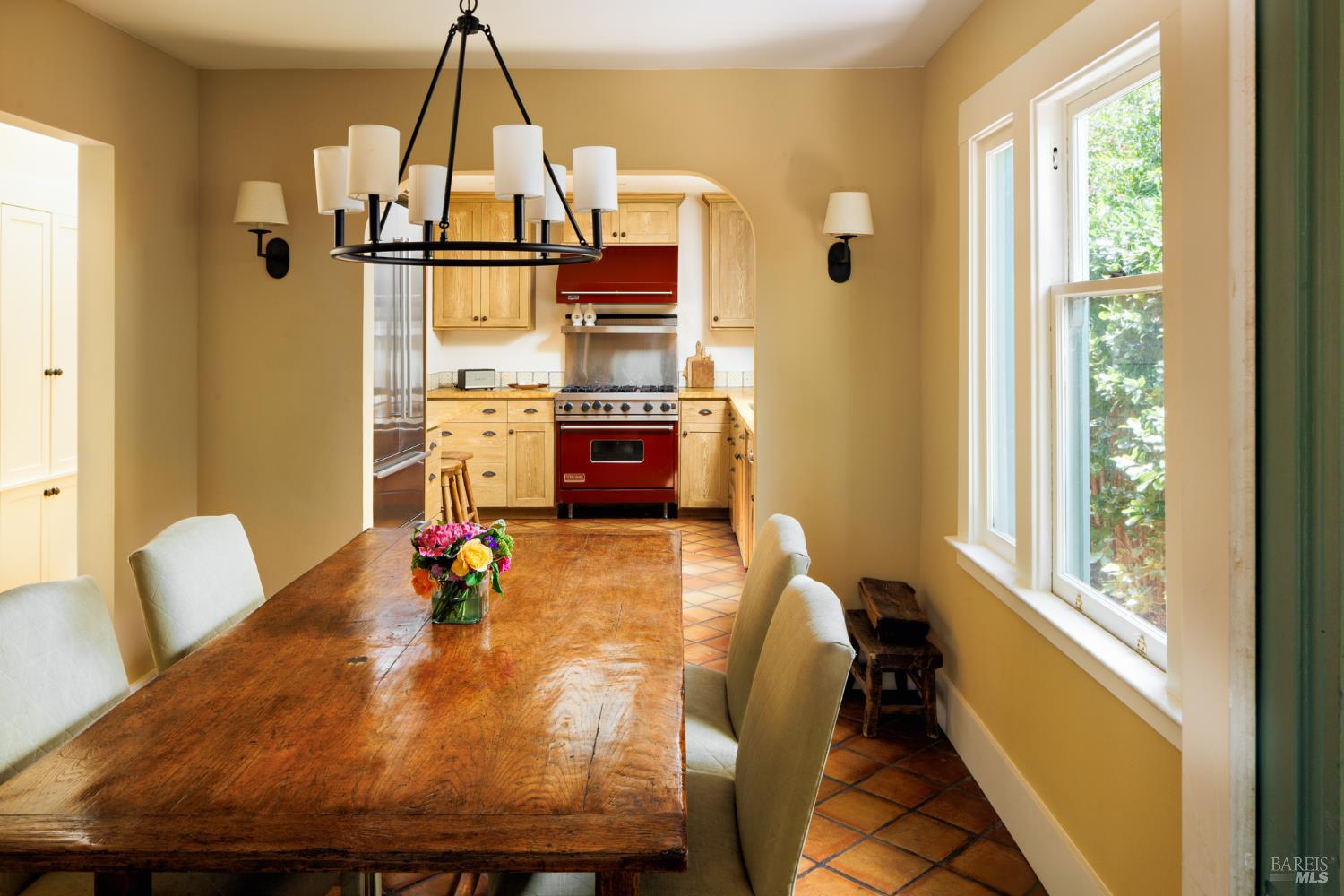 Detail Gallery Image 13 of 34 For 177 Miller Ave, Mill Valley,  CA 94941 - 2 Beds | 2 Baths