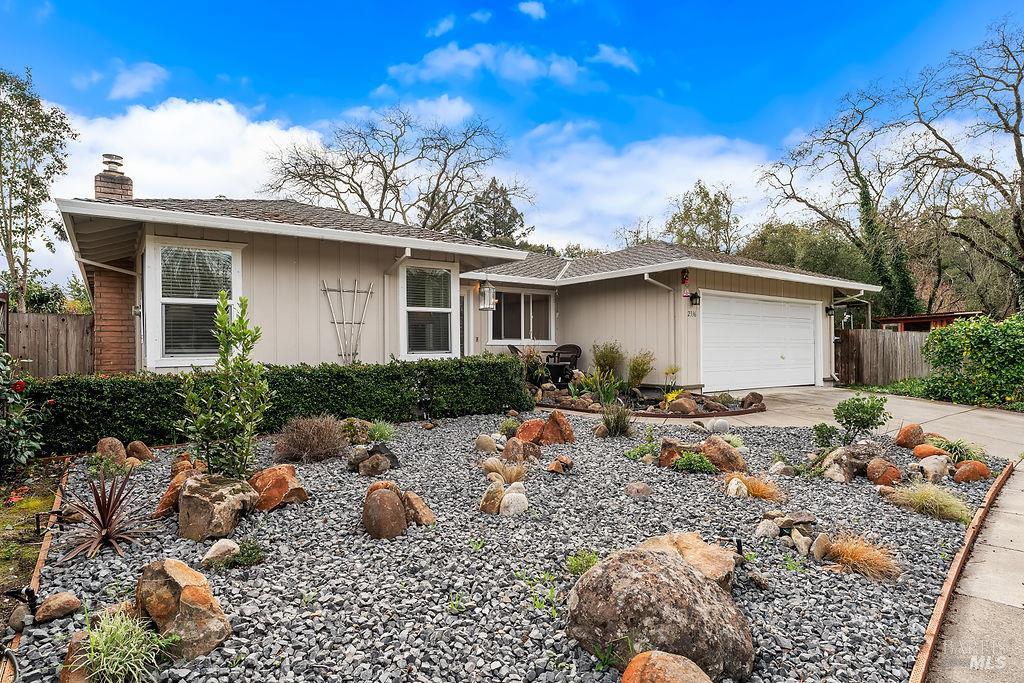 Detail Gallery Image 20 of 49 For 2336 Greenbriar Way, Santa Rosa,  CA 95409 - 3 Beds | 2 Baths