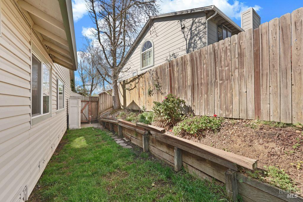 Detail Gallery Image 37 of 46 For 1000 Topsail Dr, Vallejo,  CA 94591 - 4 Beds | 2 Baths