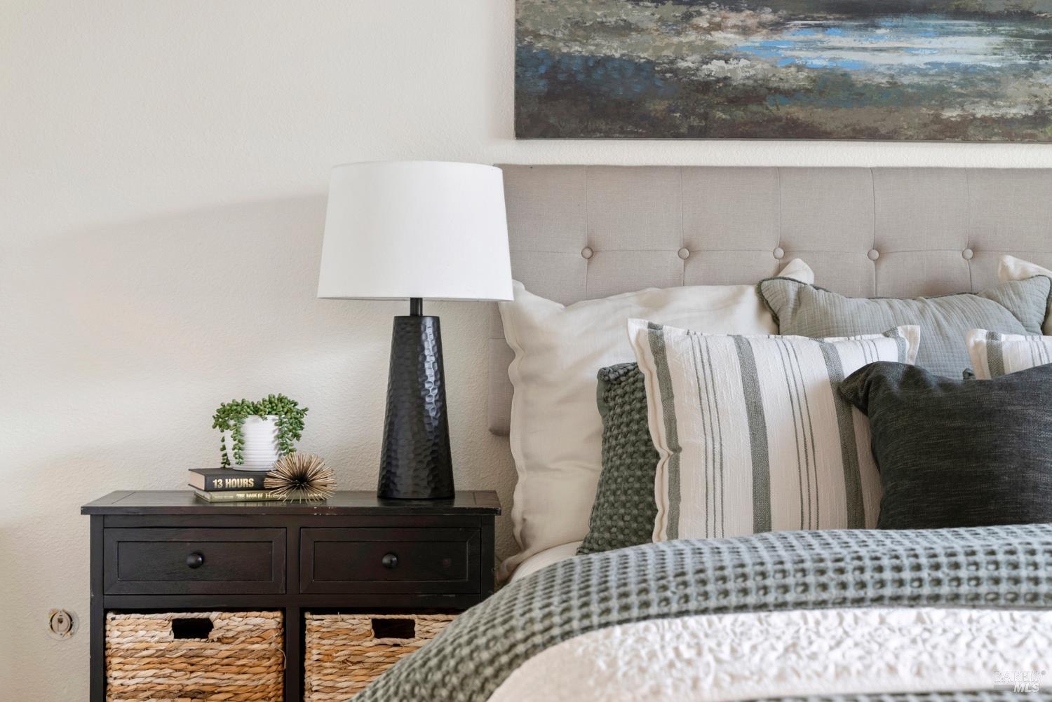 Detail Gallery Image 15 of 33 For 360 Twin Lakes Dr, Santa Rosa,  CA 95409 - 2 Beds | 2 Baths