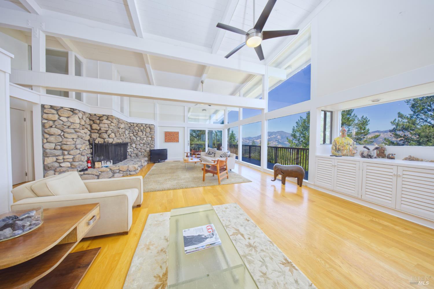 Detail Gallery Image 12 of 67 For 1755 Diamond Mountain Rd, Calistoga,  CA 94515 - 3 Beds | 3/1 Baths